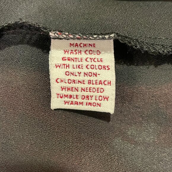 NWT JM COLLECTIONS "Savoir Faire" Ruffle Front Blouse Red/Black Floral Women 16 - Picture 11 of 11